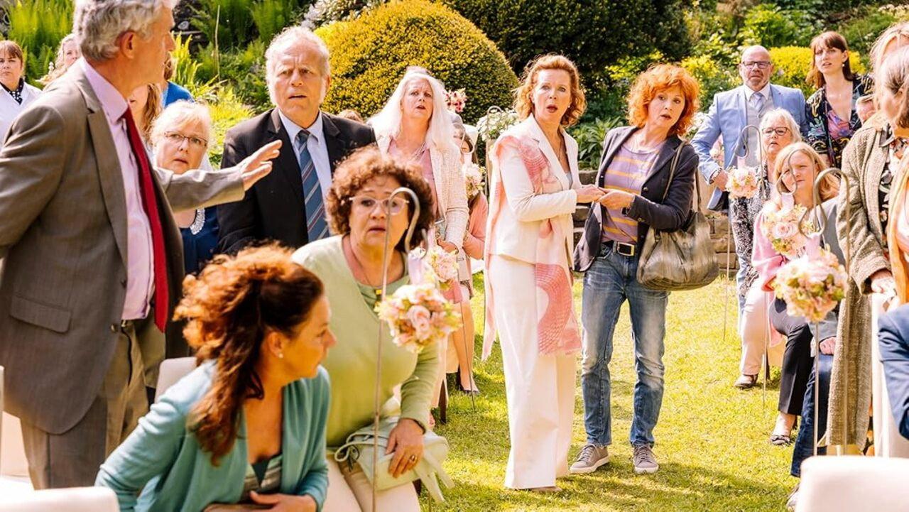 Meine Mutter raubt die Braut 2022 movie scene