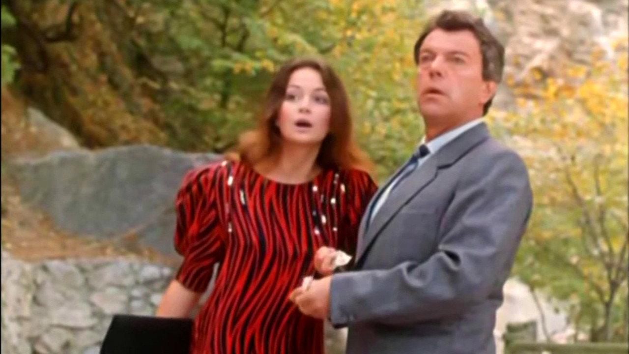 Love of a Middle-Aged Man 1991 movie scene