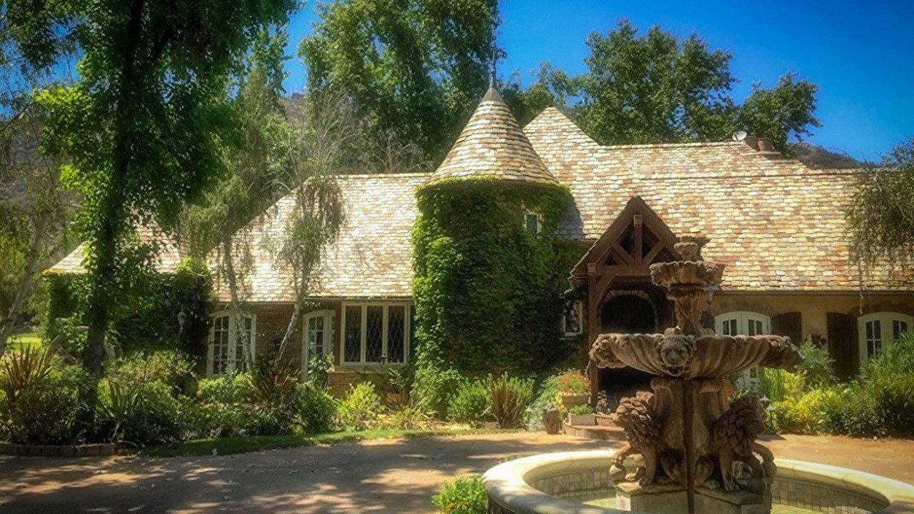 The Enchanted Cottage 2016 movie scene