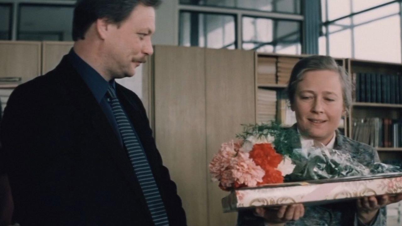 Let the Charms Last Long 1984 movie scene