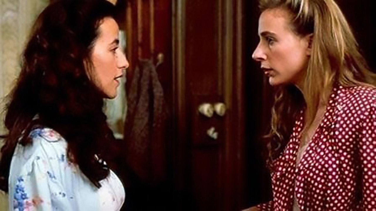 Deux femmes à Paris 2000 movie scene