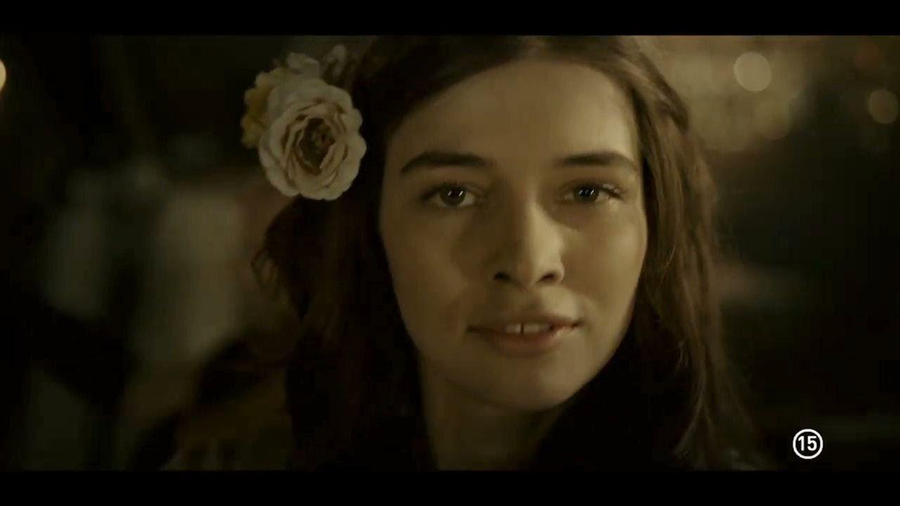 Kira Kiralina 2014 movie scene