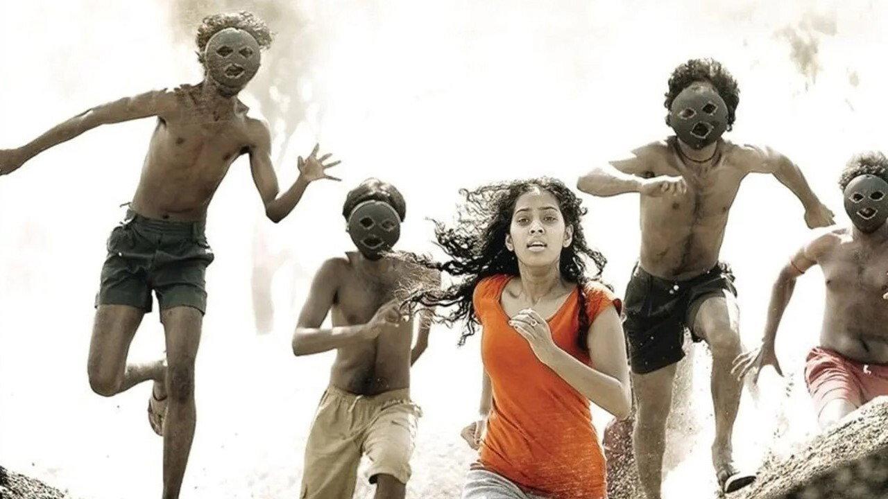 Maathi Yosi 2010 movie scene