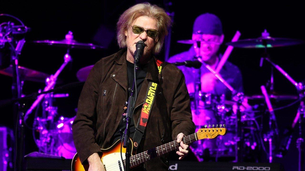 Daryl Hall & John Oates - Live in Dublin 2015 movie scene