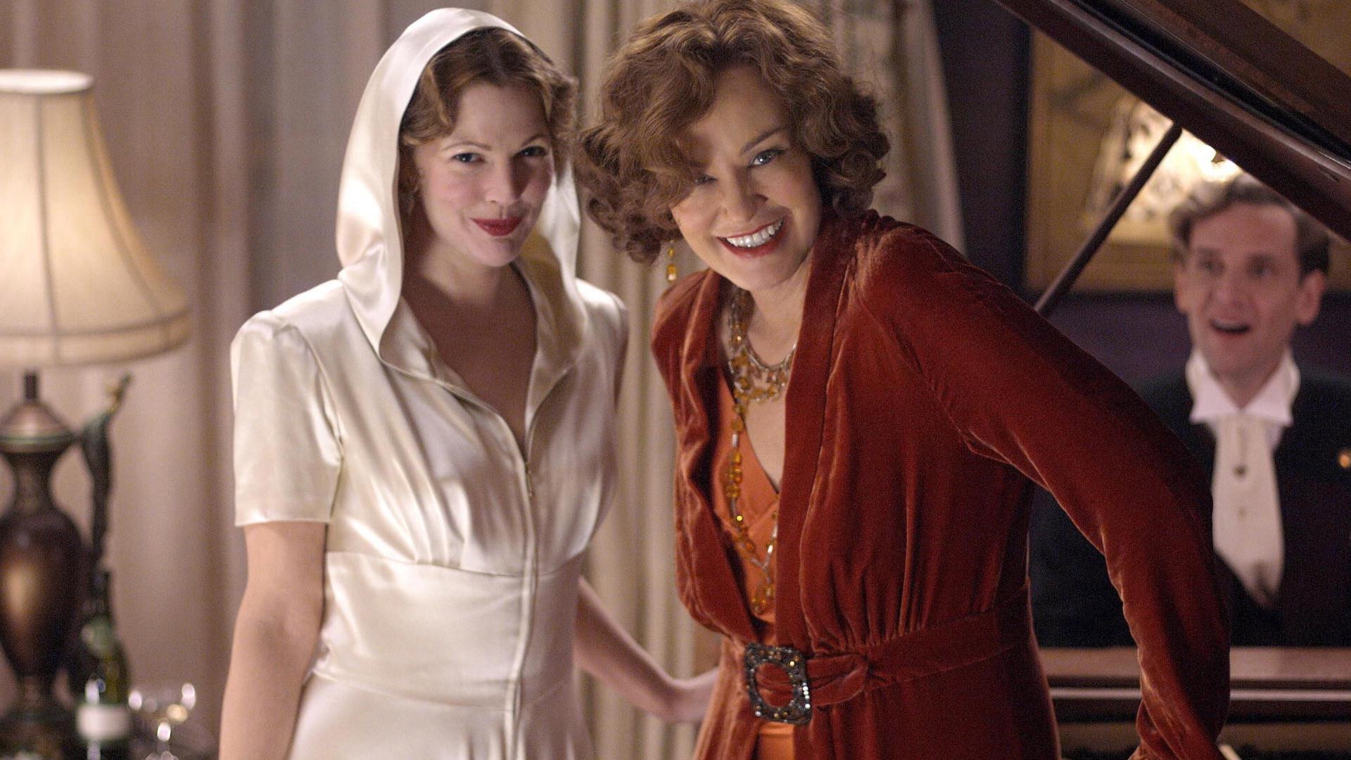 Grey Gardens 2009 movie scene