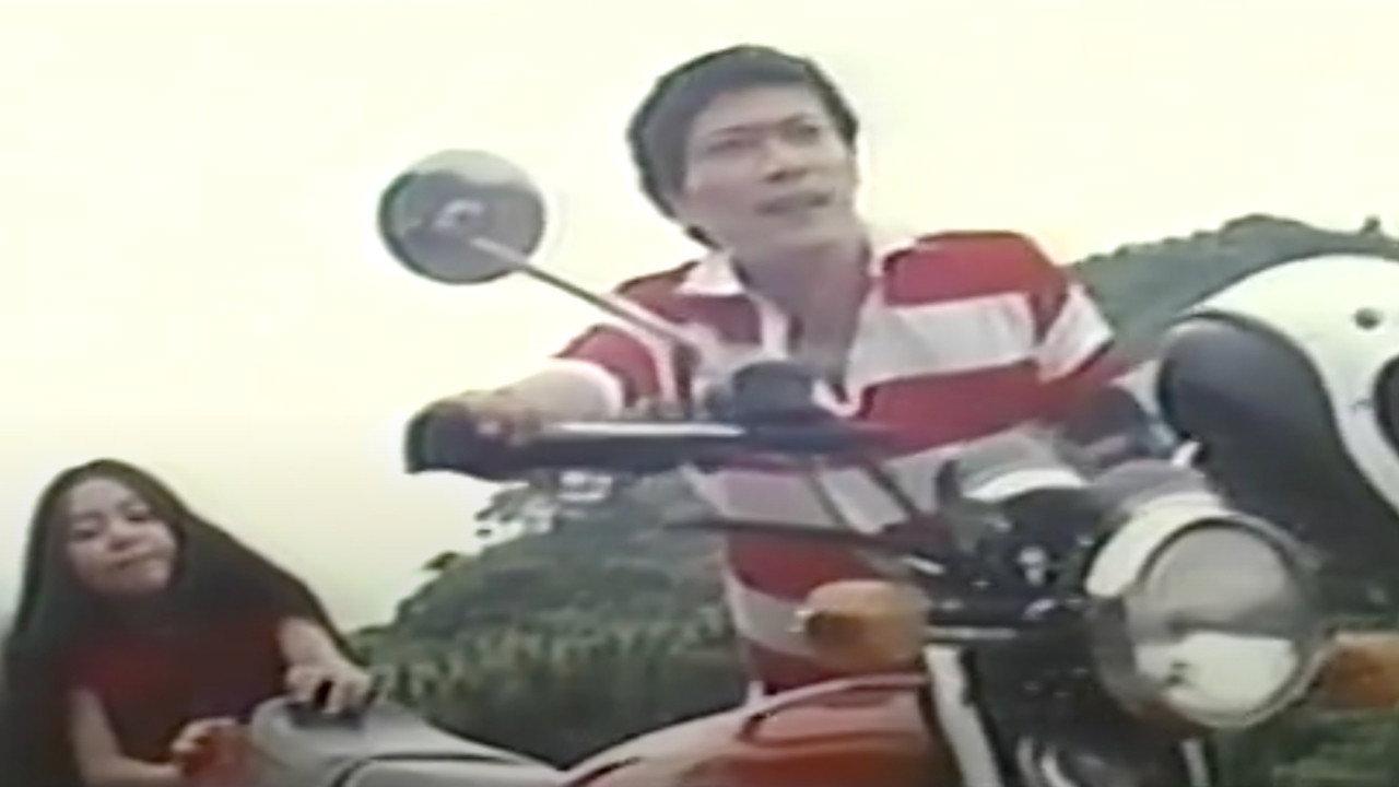 Kill the Flower Bud! 1977 movie scene