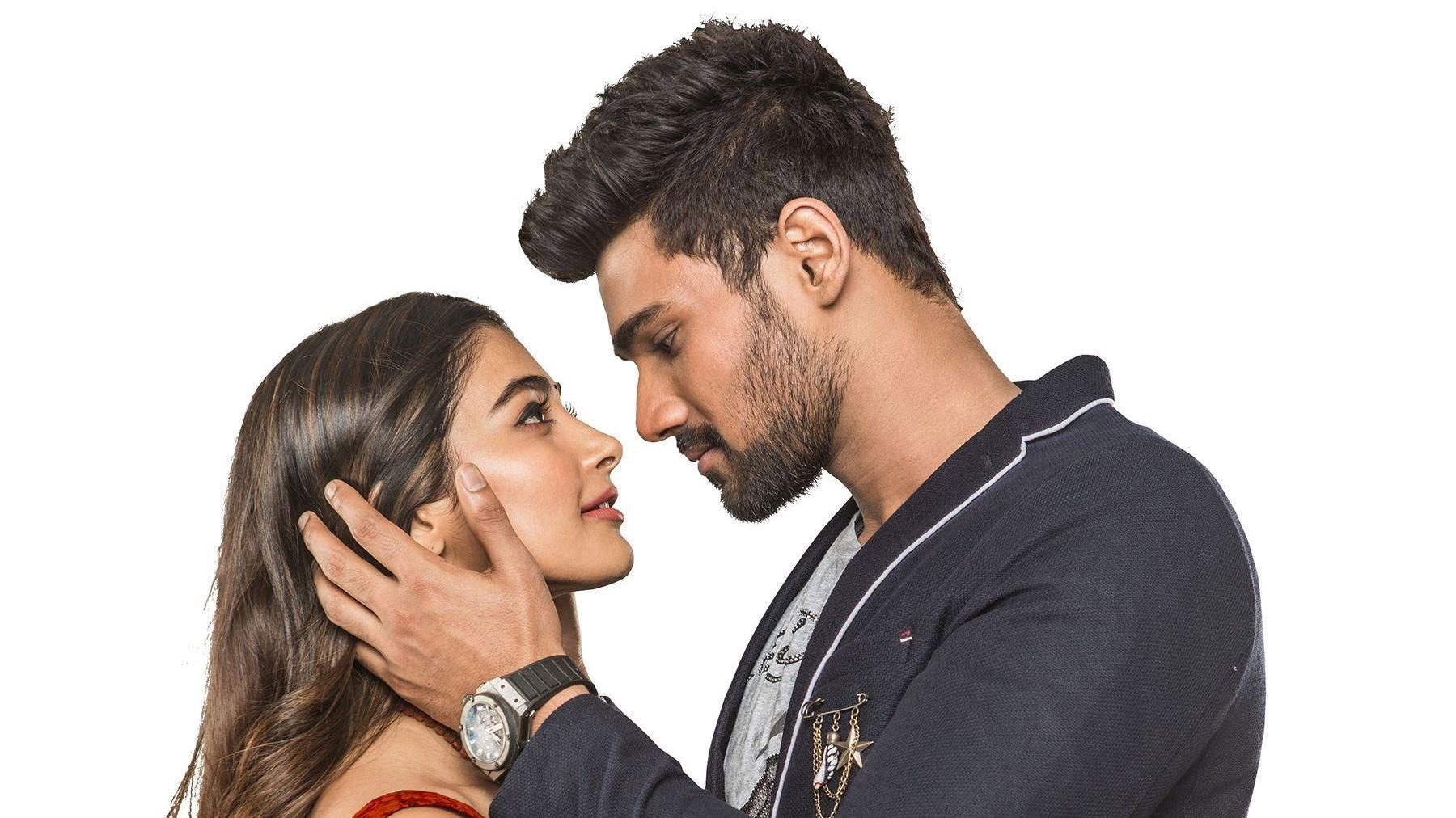 Saakshyam 2018 movie scene
