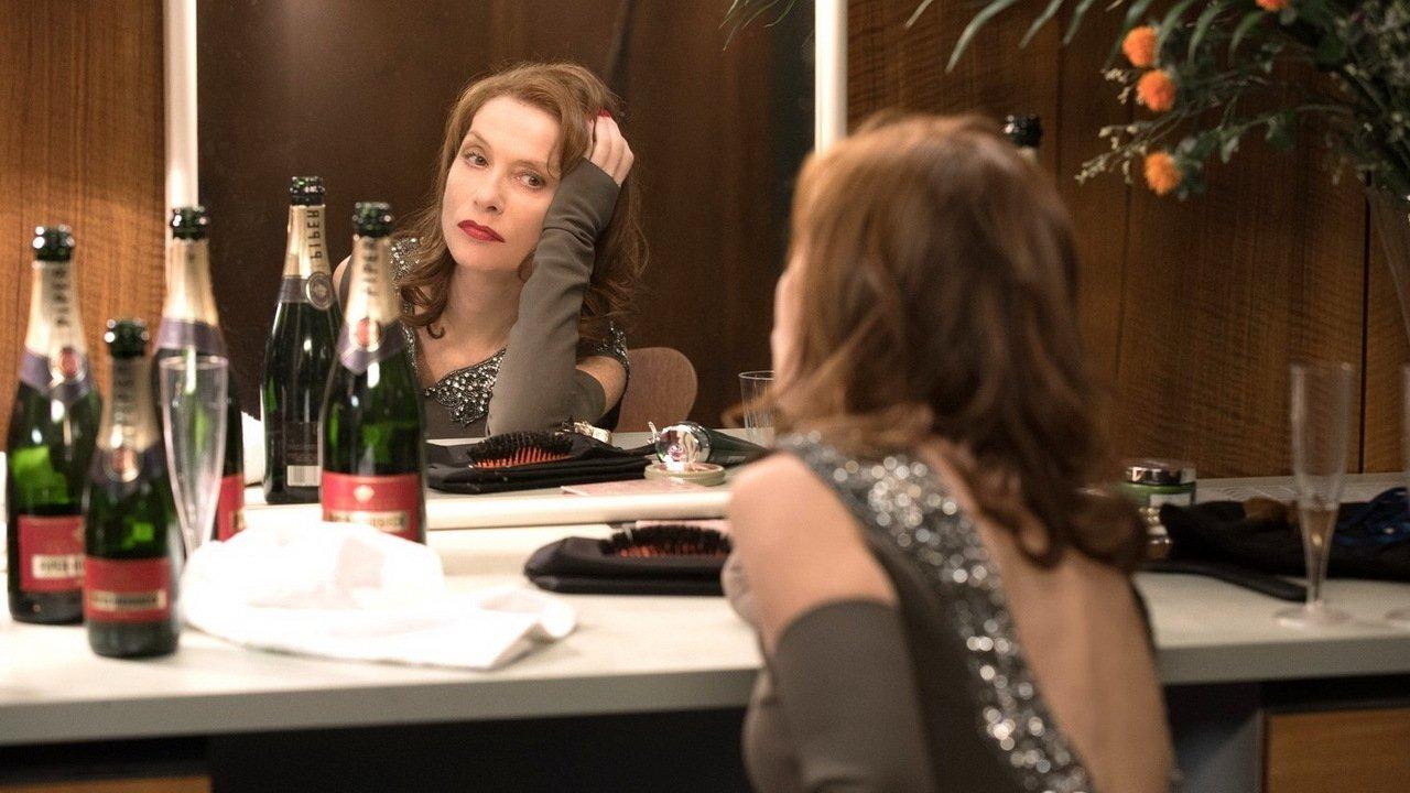 Souvenir 2016 movie scene