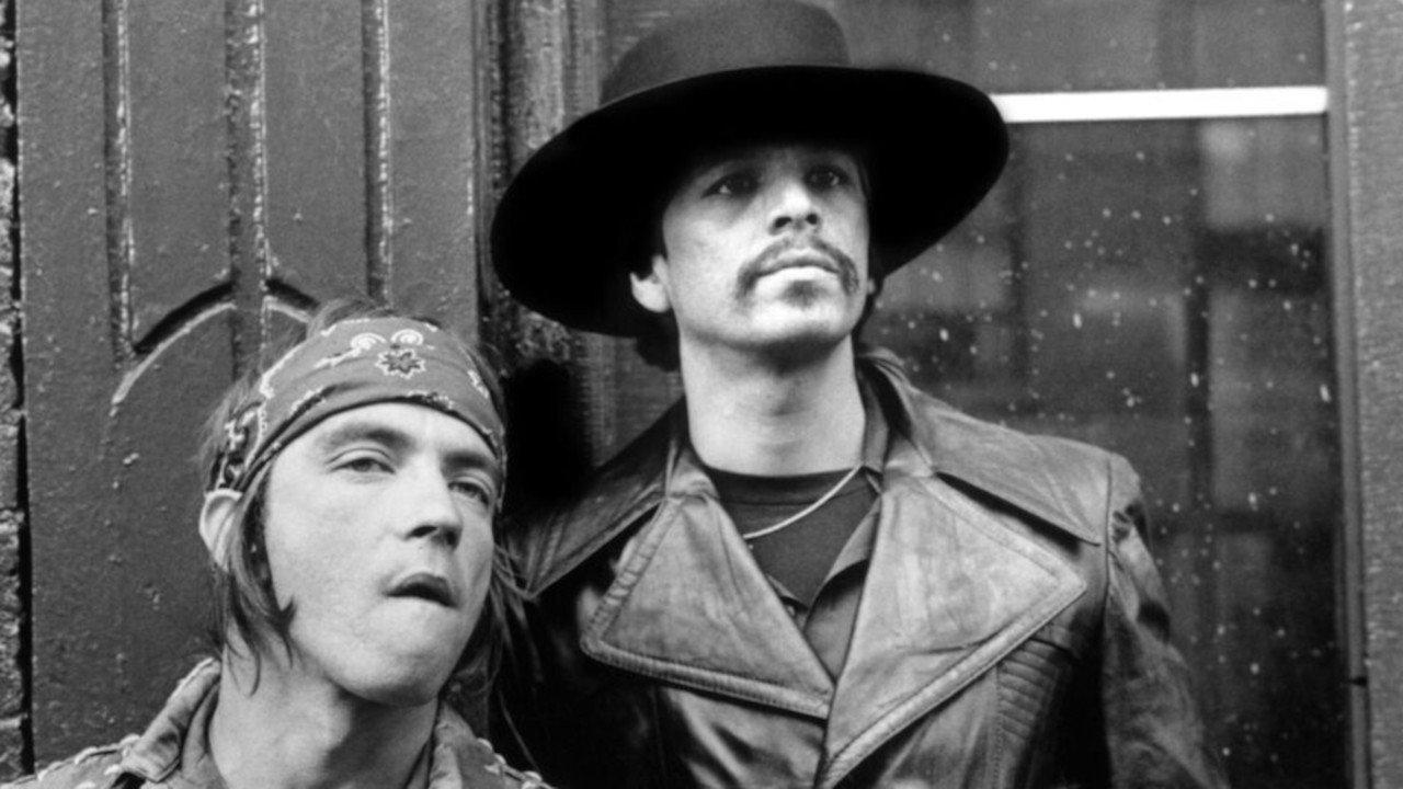 Defiance 1980 movie scene