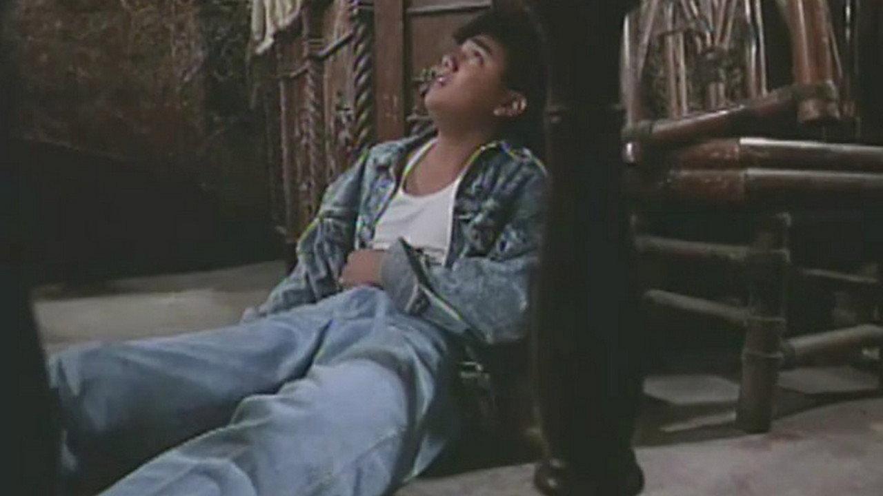 Don't Kiss the Devil 1989 movie scene