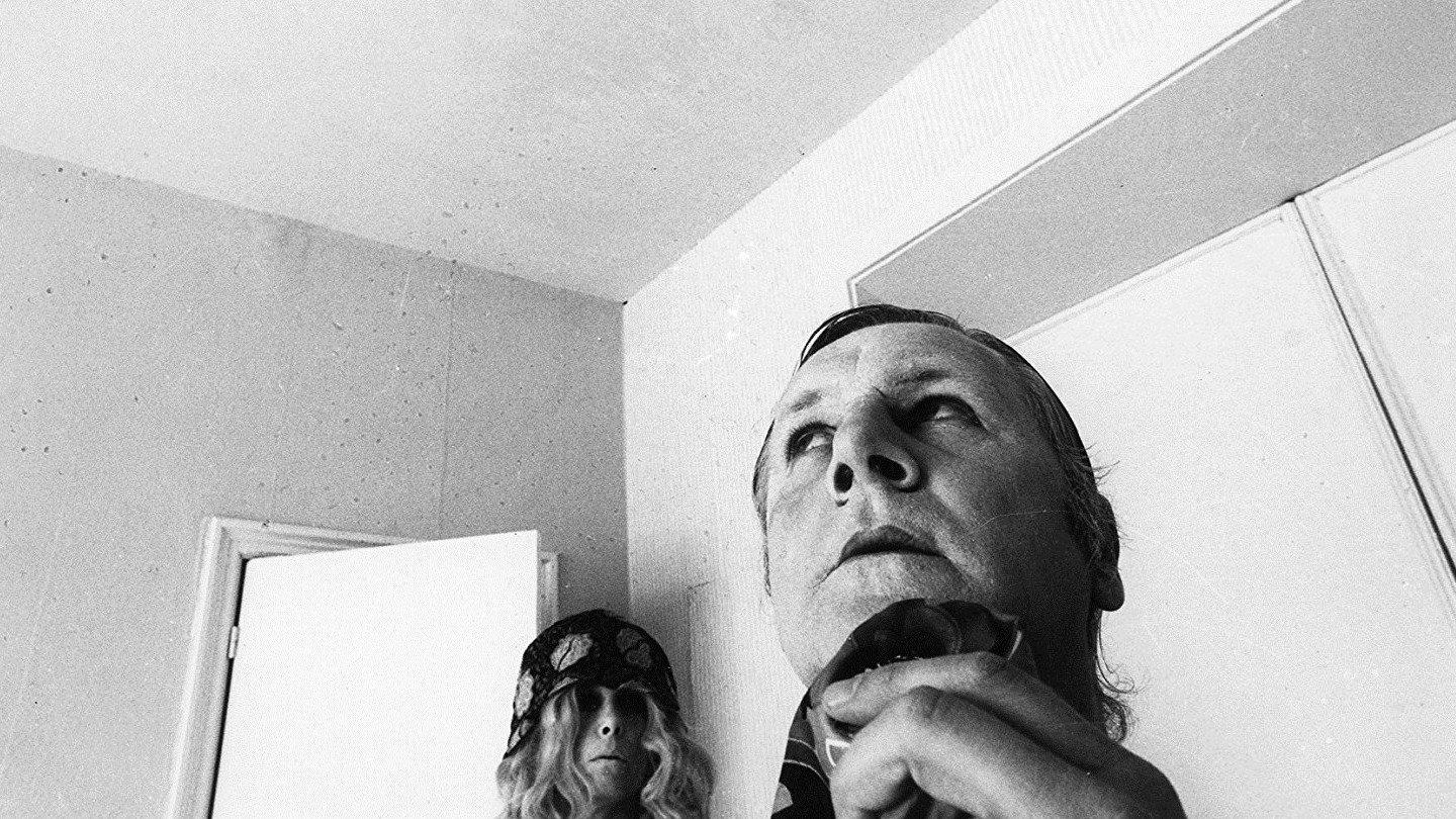 Living 1971 movie scene