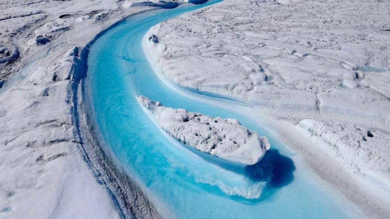 Extreme Ice 2008 movie scene