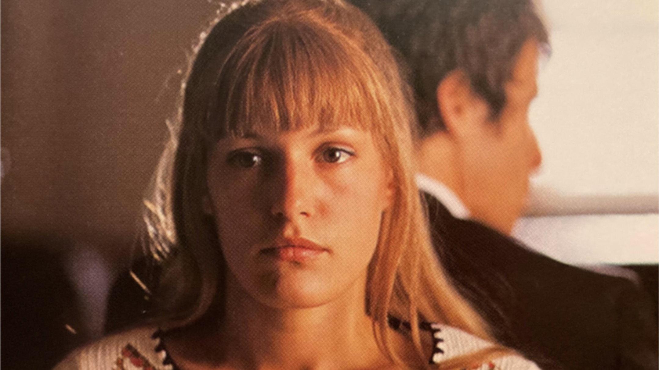 Long Hello and Short Goodbye 1999 movie scene