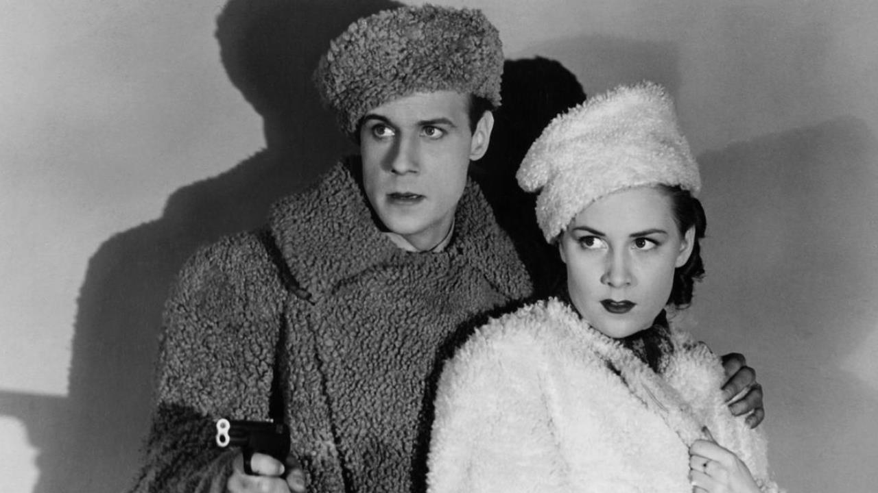 Lady with the Light Gloves 1942 movie scene