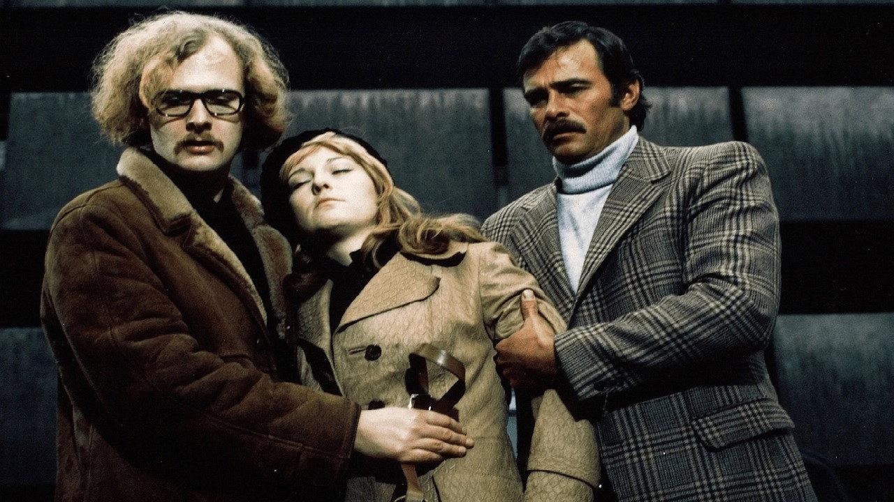 Dead Pigeon on Beethoven Street 1972 movie scene