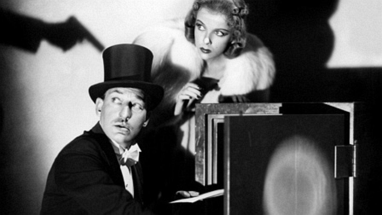 The Lone Wolf Spy Hunt 1939 movie scene