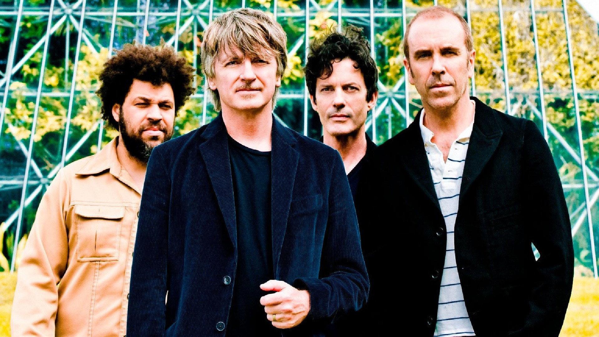 Crowded House: Intriguer Bonus DVD 2010 movie scene