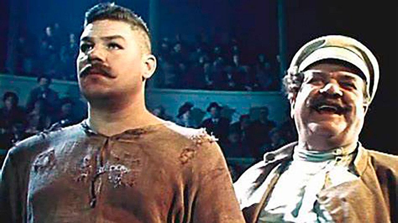The Wrestler and the Clown 1957 movie scene