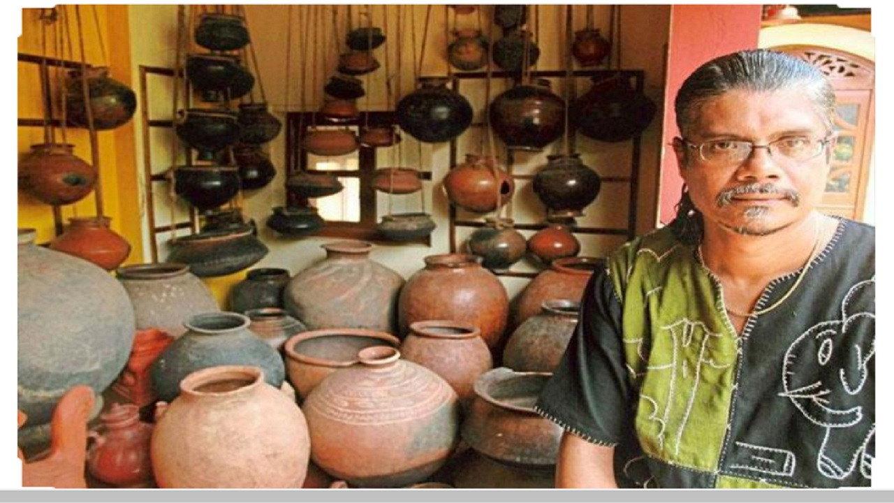 Portrait of a Goan Collector 2019 movie scene