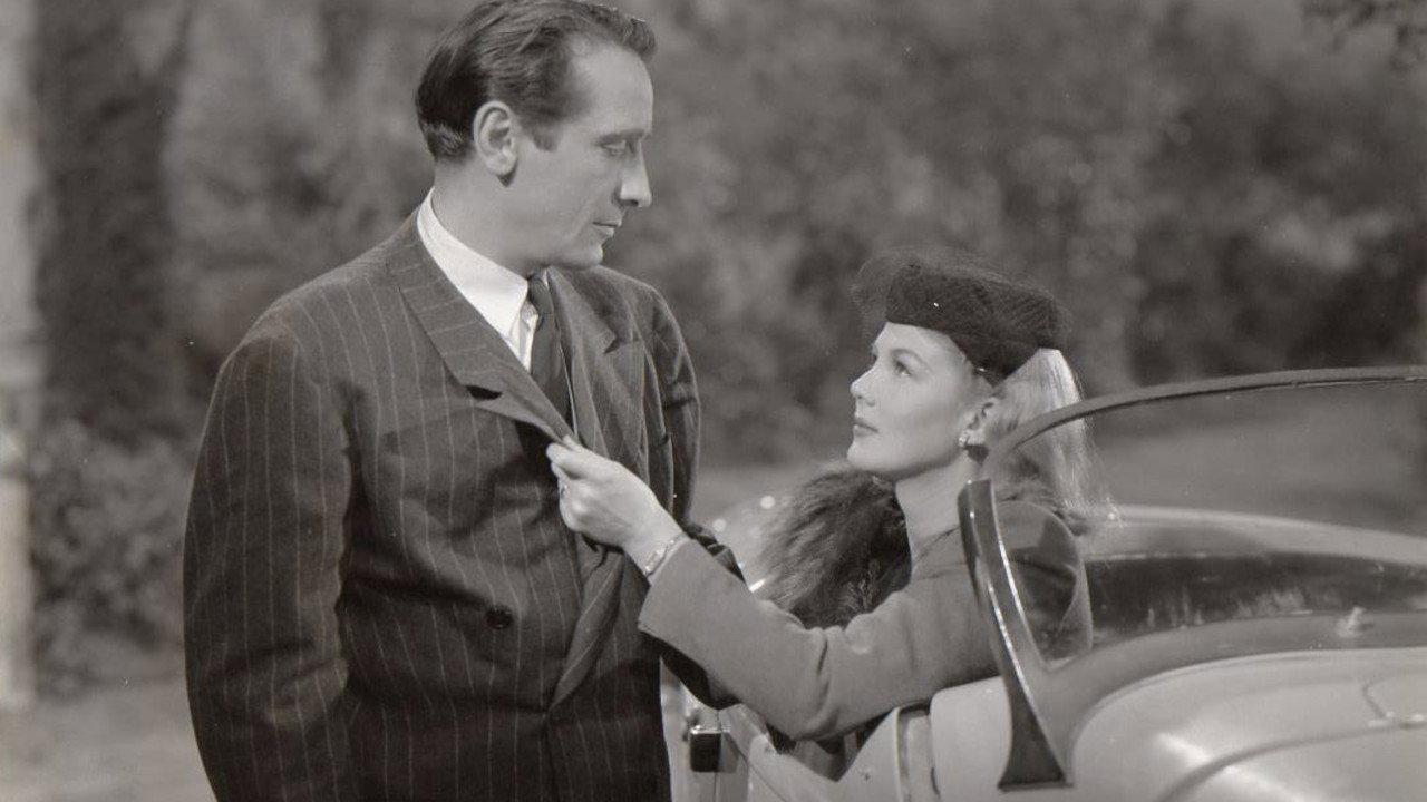 The Unknown Guest 1943 movie scene