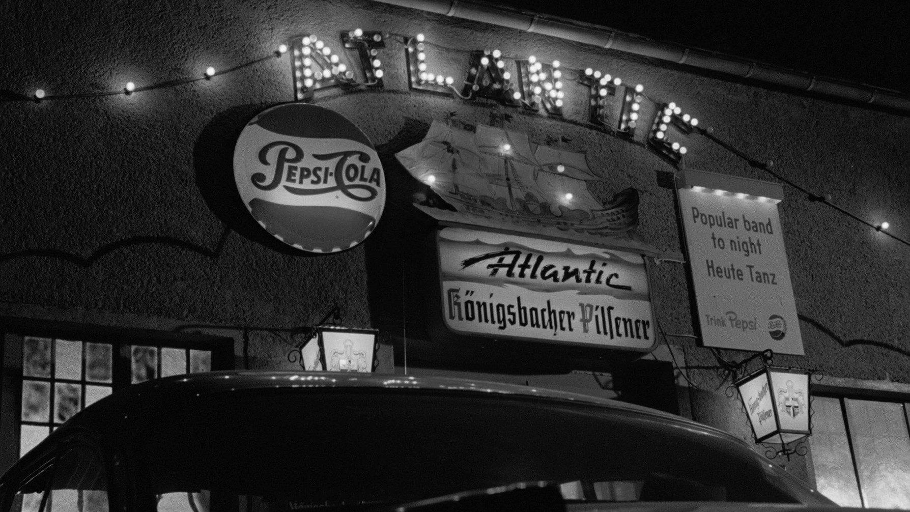 Black Gravel 1961 movie scene