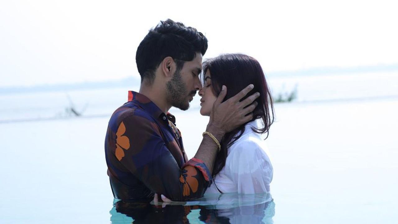 Love Aaj Kal Porshu 2020 movie scene