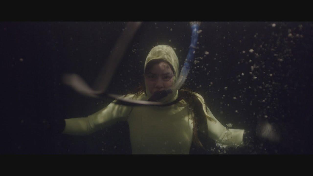 The Dark Below 2016 movie scene
