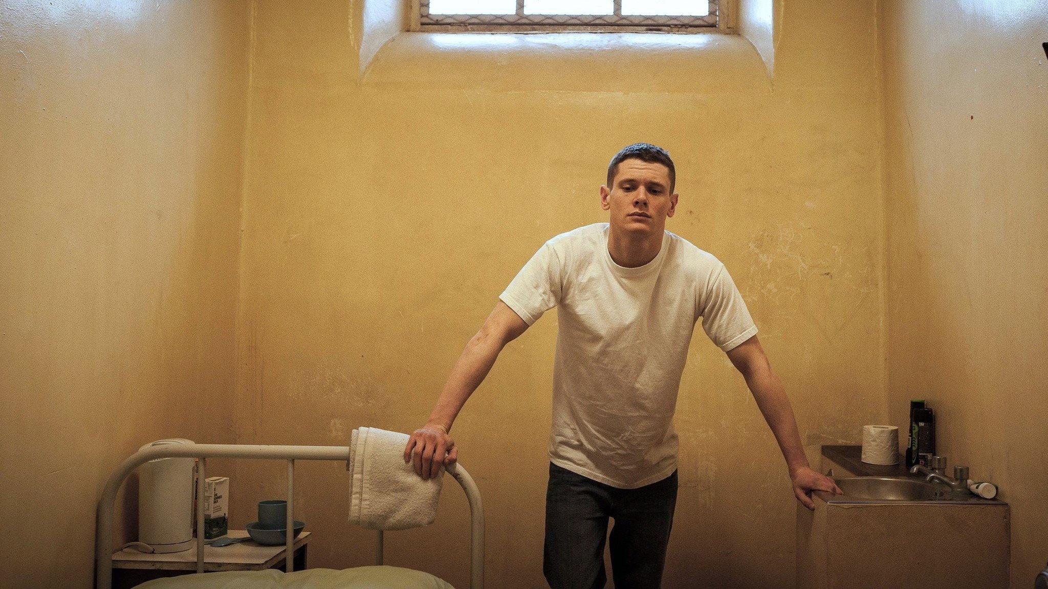 Starred Up 2014 movie scene