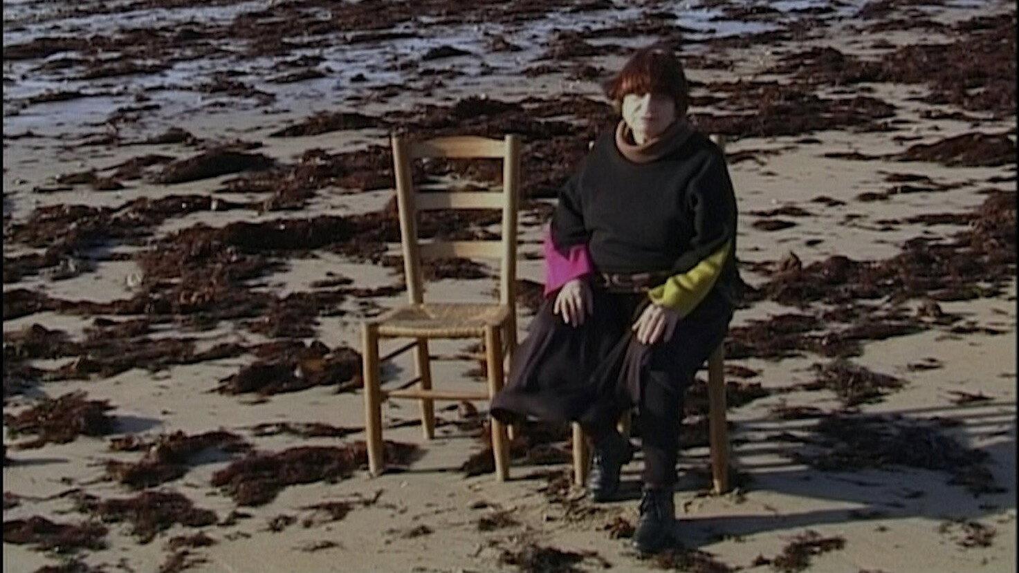 Some Widows of Noirmoutier 2006 movie scene