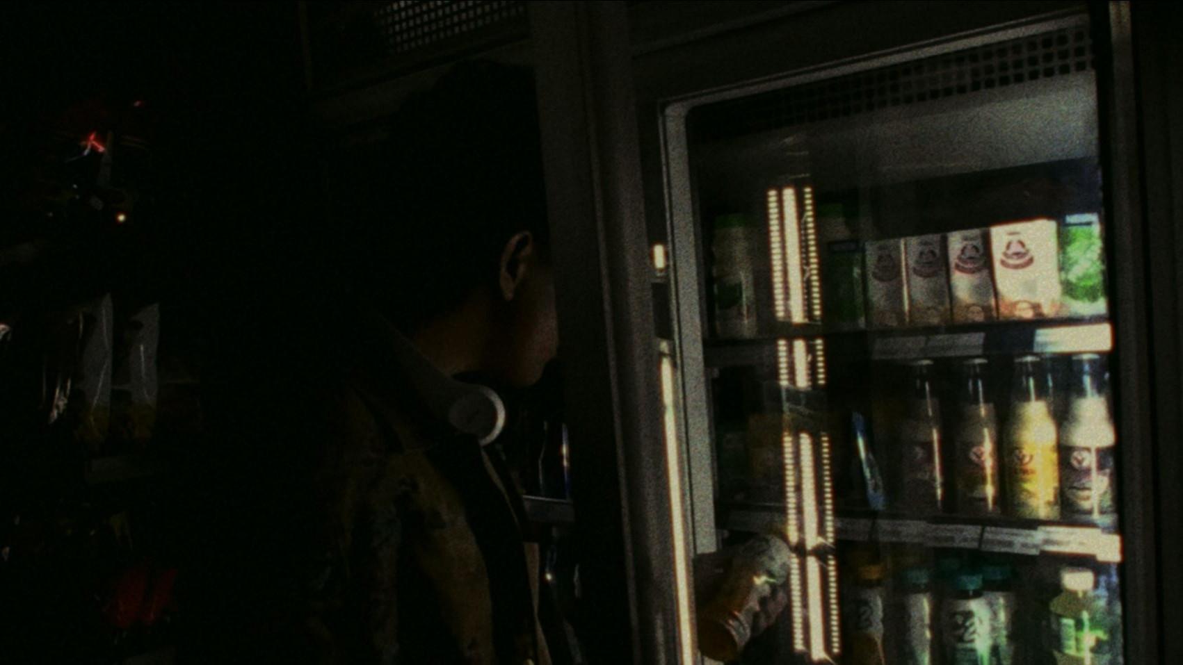 sonder.  movie scene