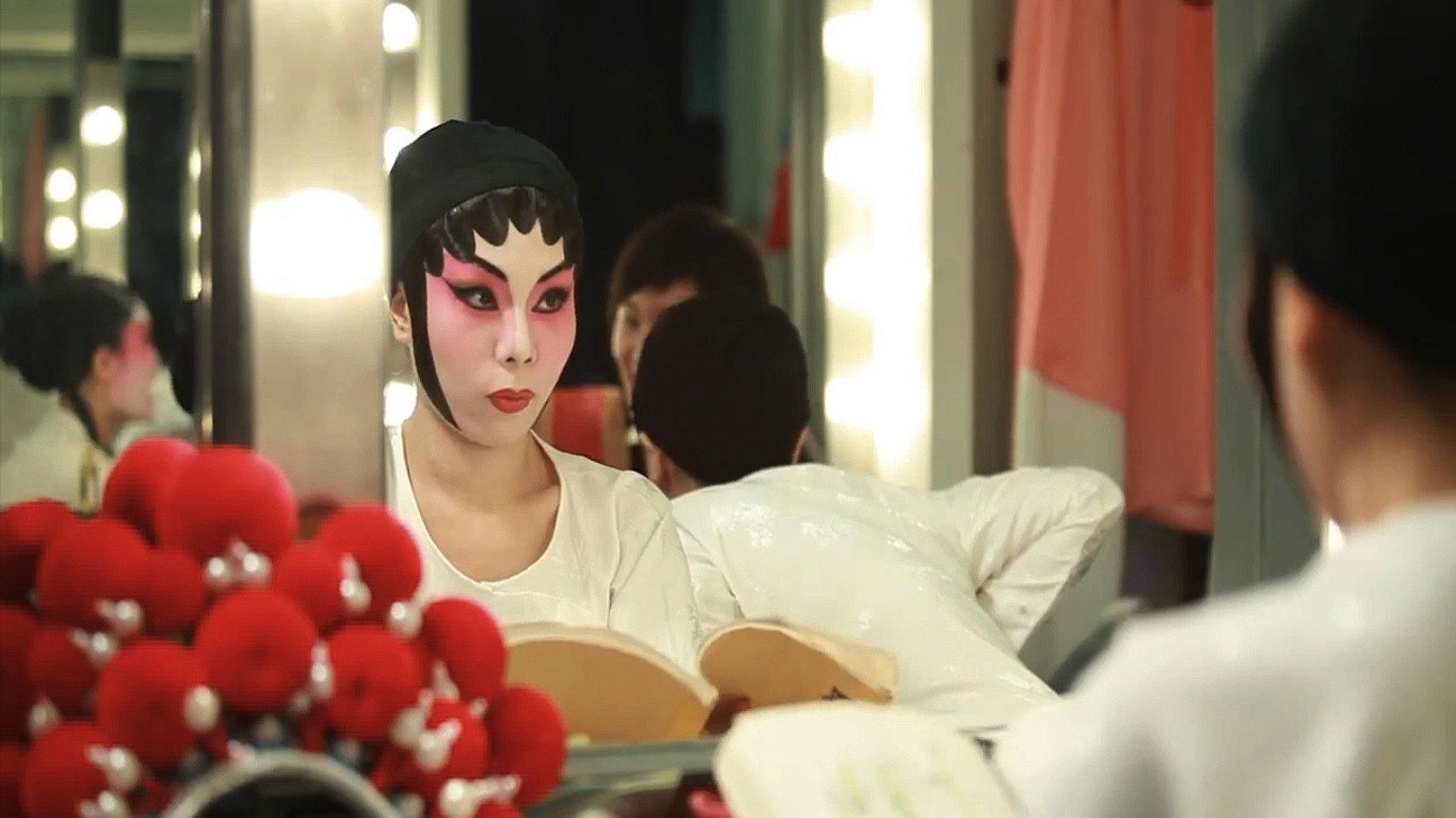 Ting & Yuk 2012 movie scene