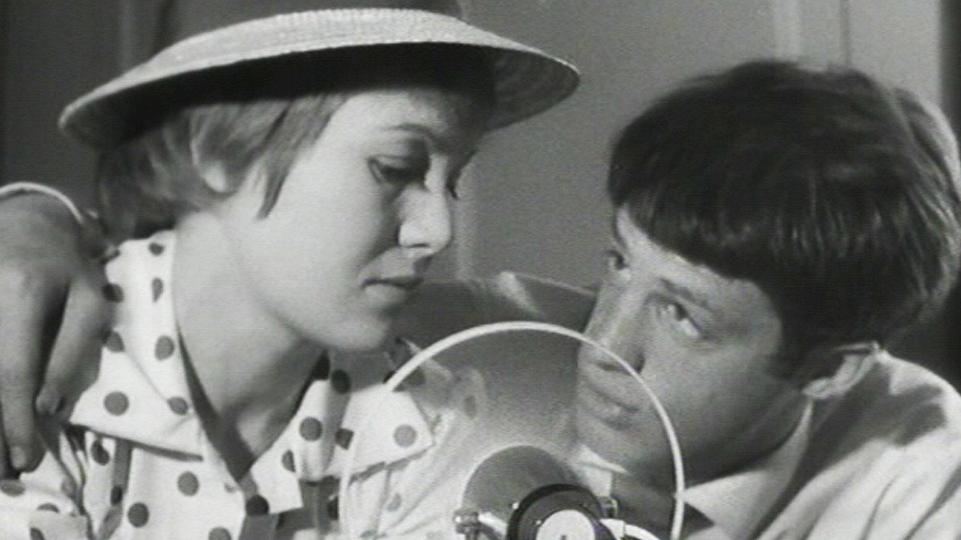 Charlotte and Her Boyfriend 1958 movie scene
