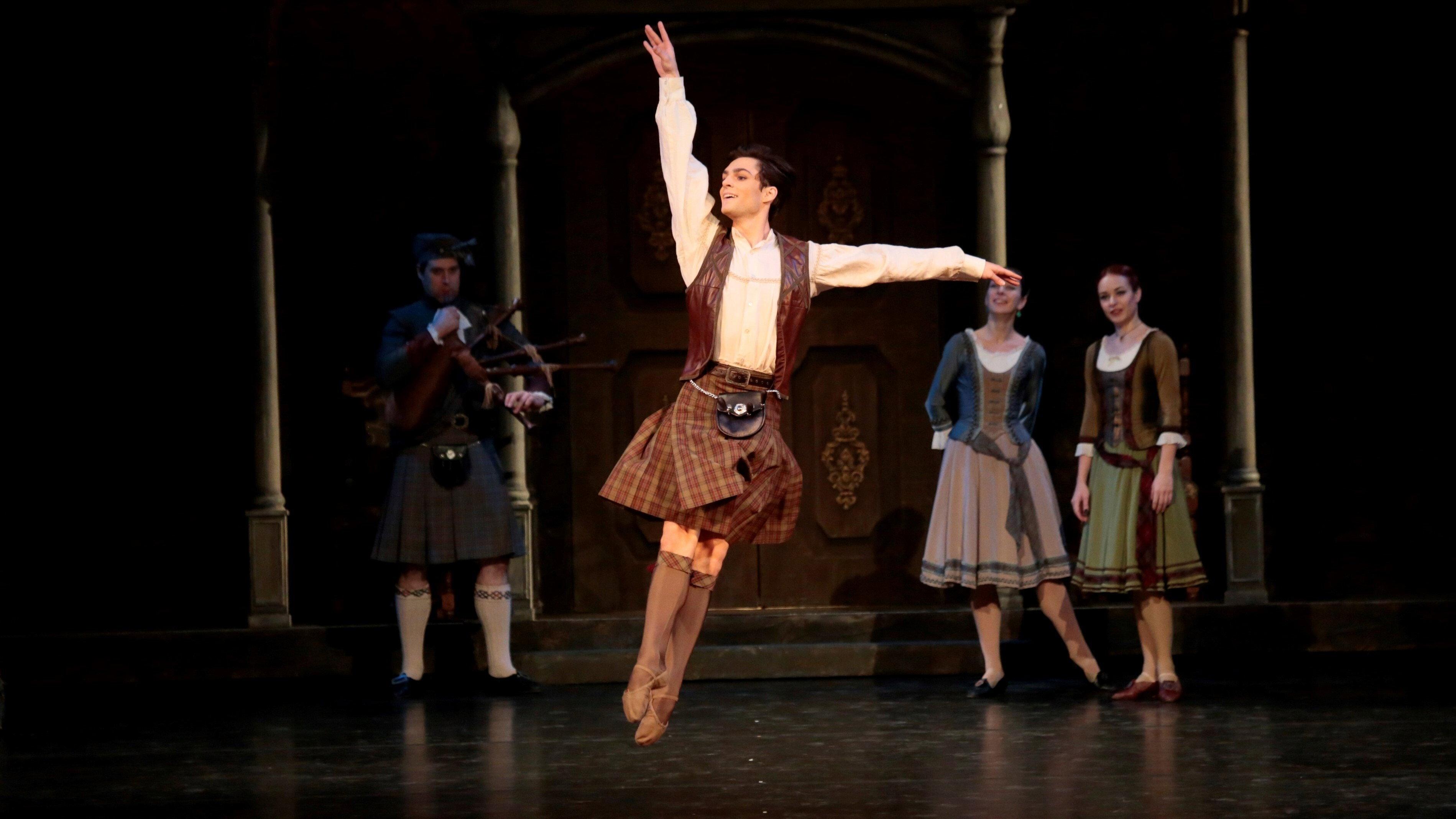 Bolshoi Ballet: La Sylphide 2018 movie scene