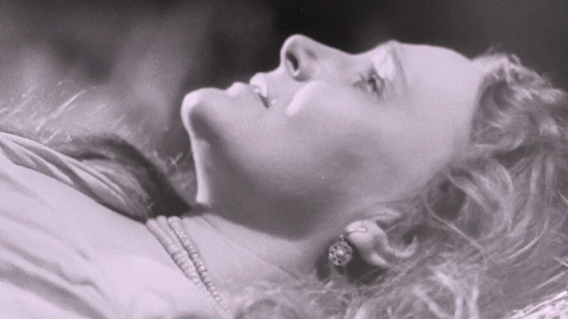 Natalia Uzhviy 1959 movie scene