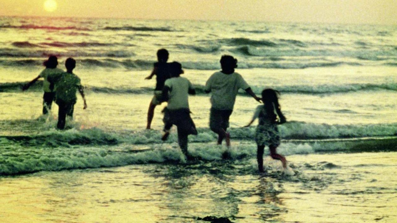 Round the Moons Between Earth and Sea 1997 movie scene