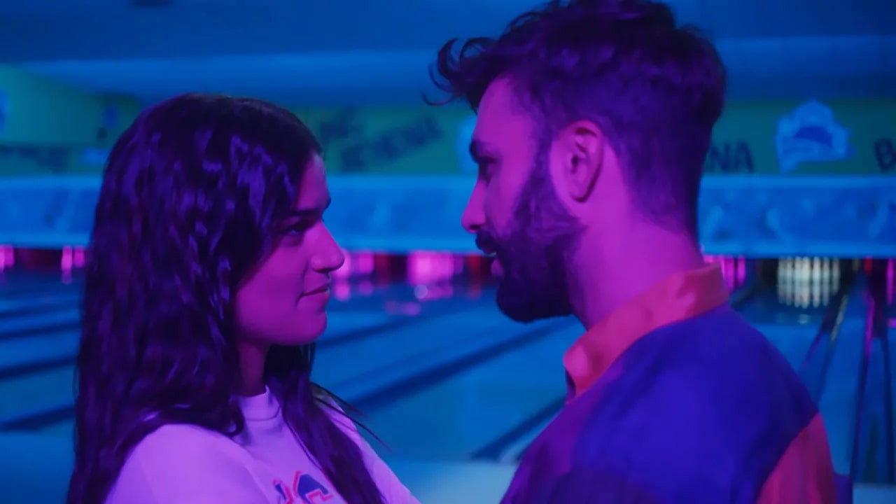 Il paese dei jeans in agosto 2023 movie scene