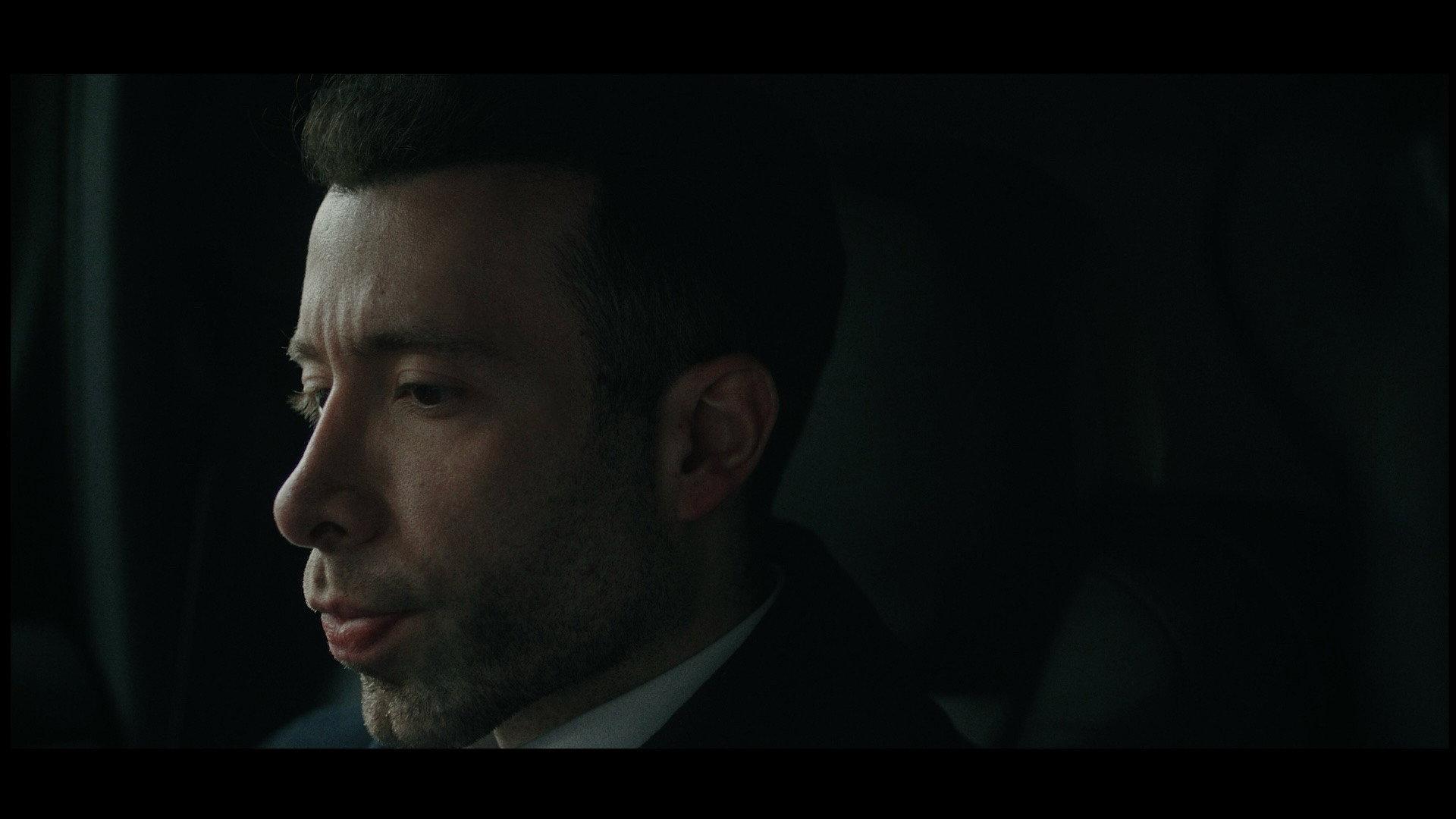 Mirrors 2025 movie scene