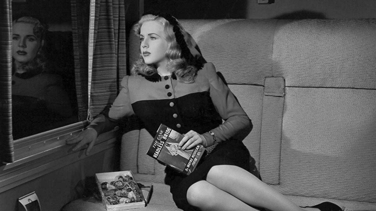 Lady on a Train 1945 movie scene