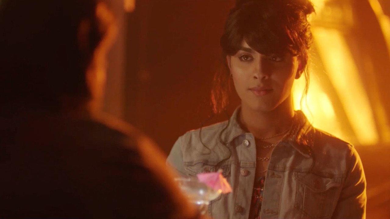 Roobha 2017 movie scene