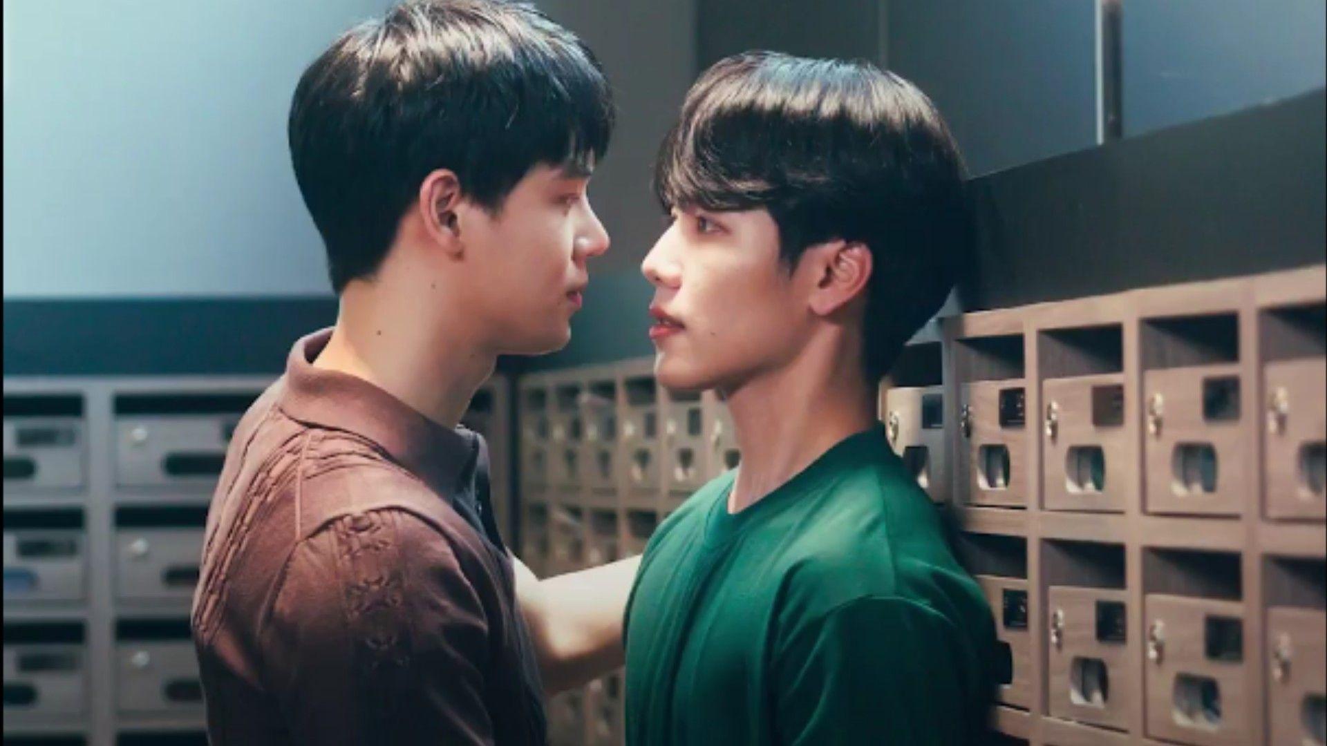 Neon Flower Waiting for Love movie scene