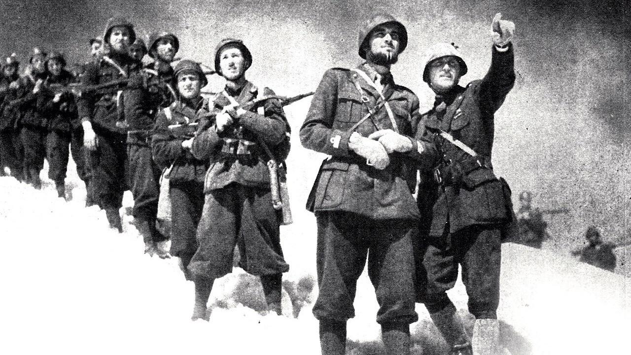 The Three-hundred of the Seventh 1943 movie scene