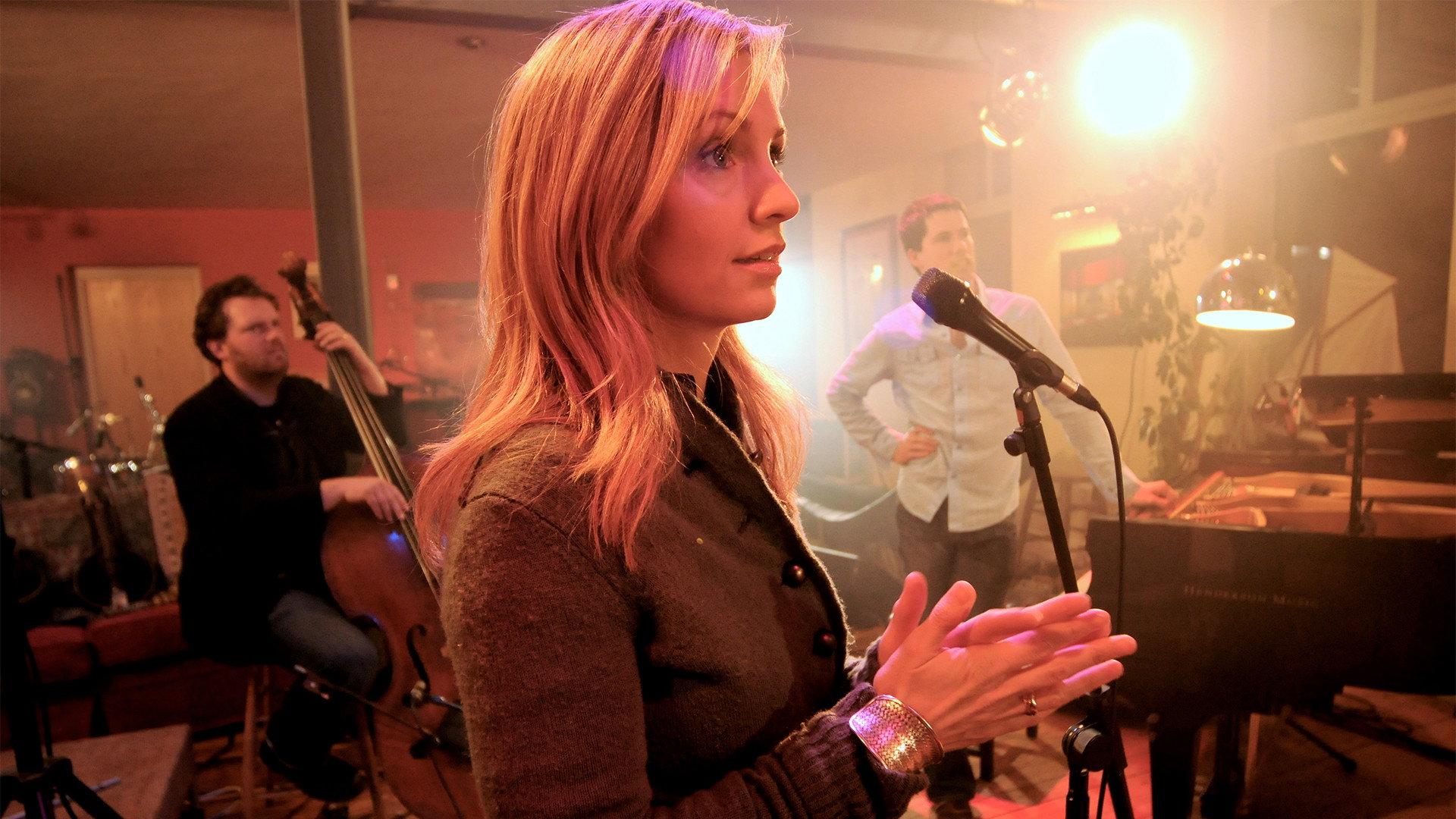 Cara Dillon: The Redcastle Sessions 2008 movie scene