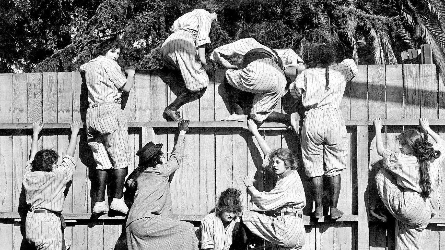 Spit-ball Sadie 1915 movie scene