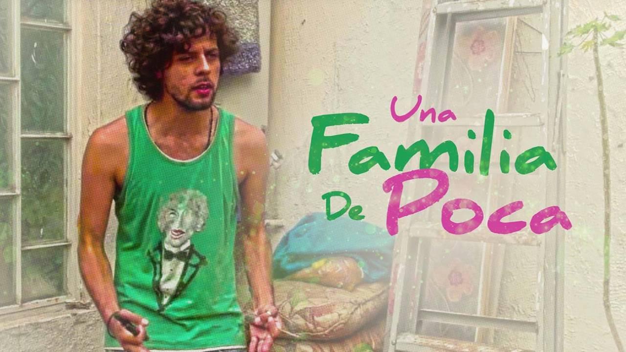 Una familia de poca... 2015 movie scene