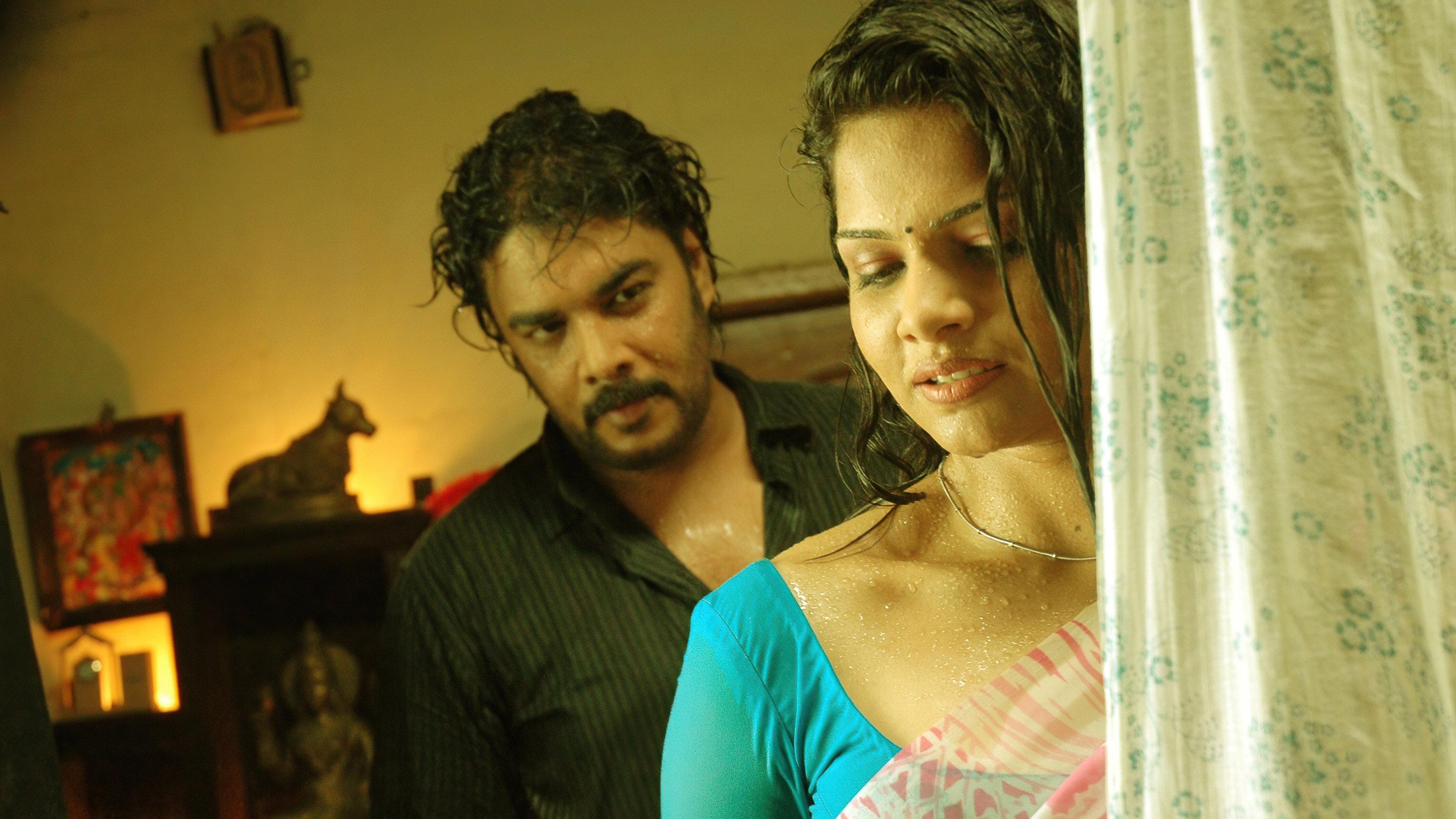 Nagaram 2010 movie scene