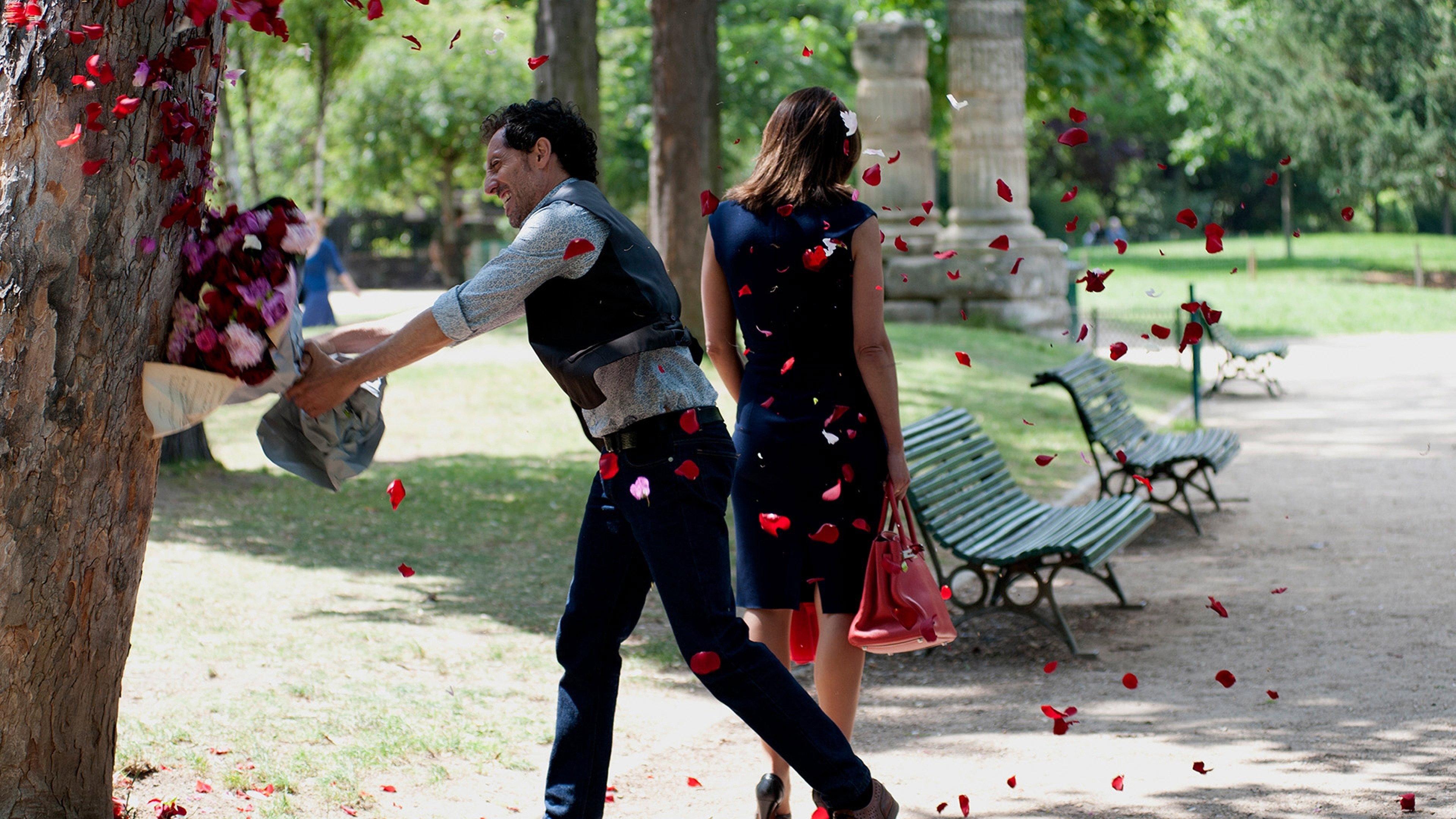 Happiness Never Comes Alone 2012 movie scene