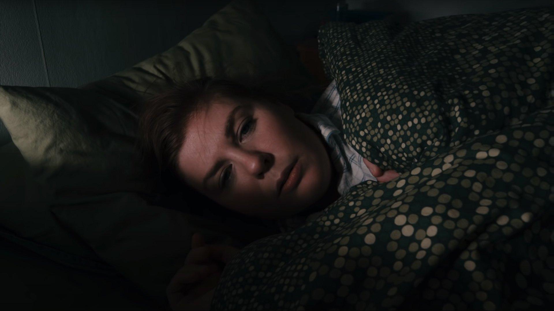 Lights Out 2014 movie scene