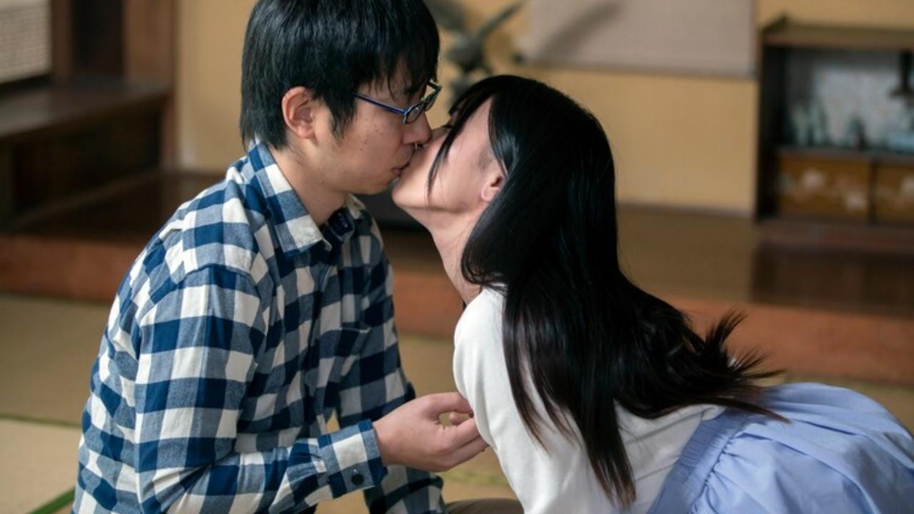 The Unfaithful Family and the Night of Mourning 2019 movie scene