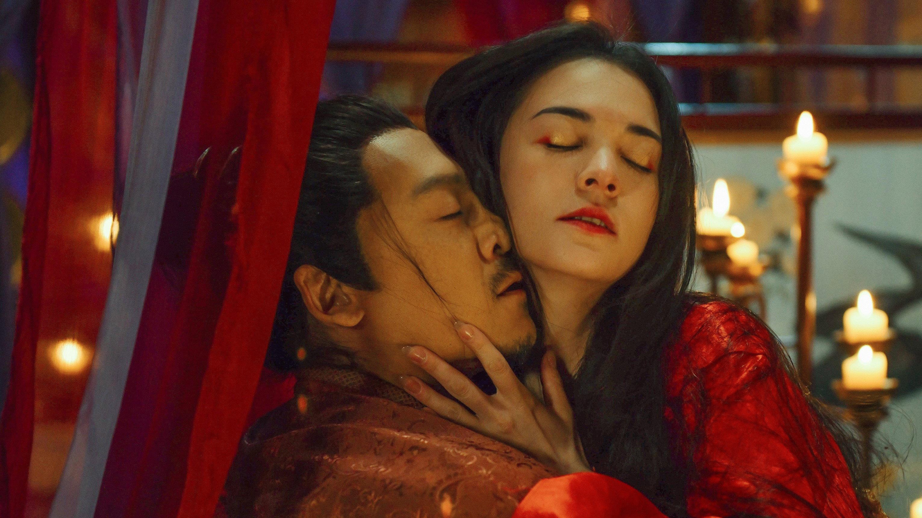 Love Death and Cat 2024 movie scene