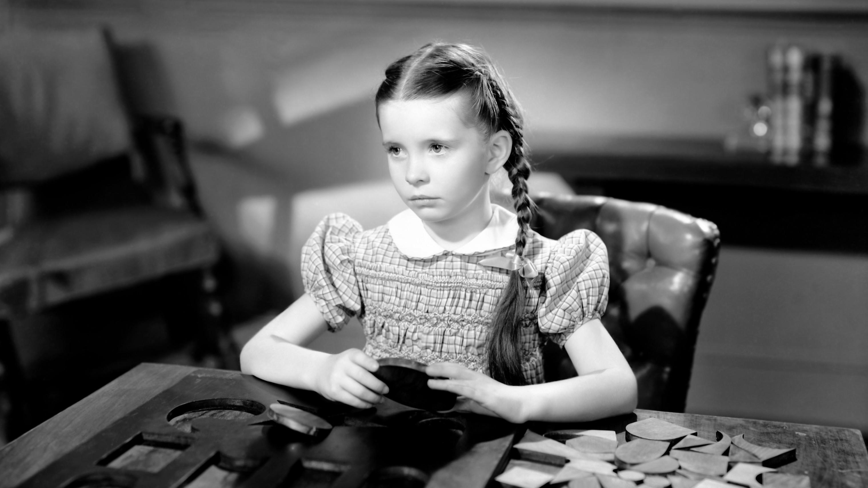 Lost Angel 1943 movie scene